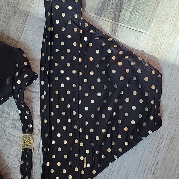 Victoria's Secret Sexy bikini - Picture 8 of 14